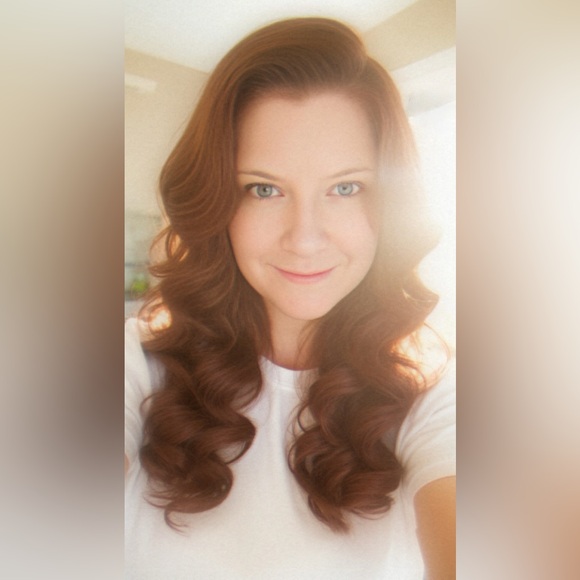 Meet your Posher, Jennifer - Picture 1 of 1